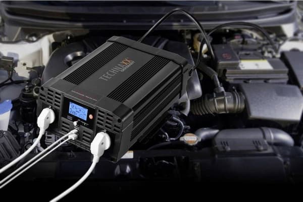 Technaxx Invertteri TE22 12 V/DC - 230 V/AC