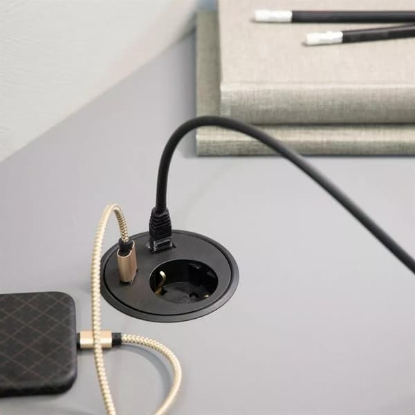 Powerdot Satelit PD12 - Satelit med et CEE 7/4 stik, 1xRJ45, 1xUSB Typ