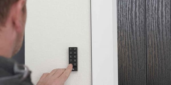 Yale 05/301000/BL numeronäppäimistö Bluetooth musta