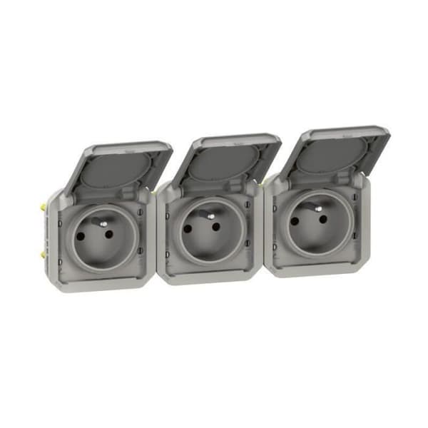 Sockel 3x2P+E horisontell Plexo modulär grå (069564L)