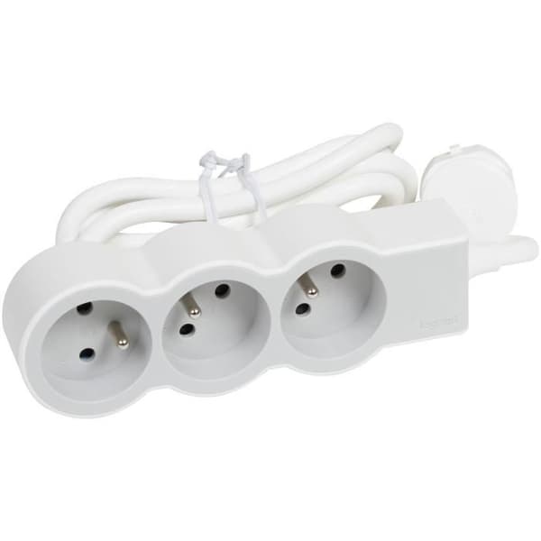 LEGRAND Multisockel FB 3x2P+E standard 1,5m 1mm² - Vit och grå