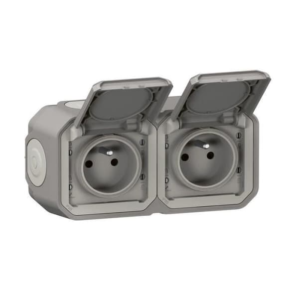 Sockel 2x2P+E horisontell Plexo komplett utanpåliggande grå (069768L)