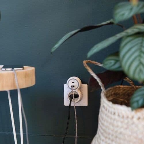 Uttag 16A med USB A+C-laddare - Zenitech - Vit och Grå - 2.1A - 3680W - Inomhus