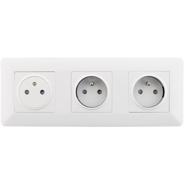 Triple stickkontakt - ARTEZO - 2P+T 16A - Vit - Rektangulär - Inomhus