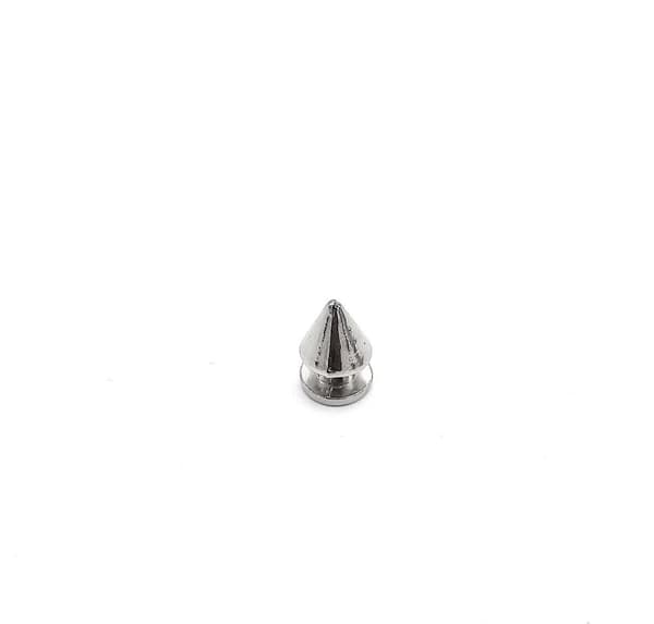 Lösa nitar spike 40 stycken
