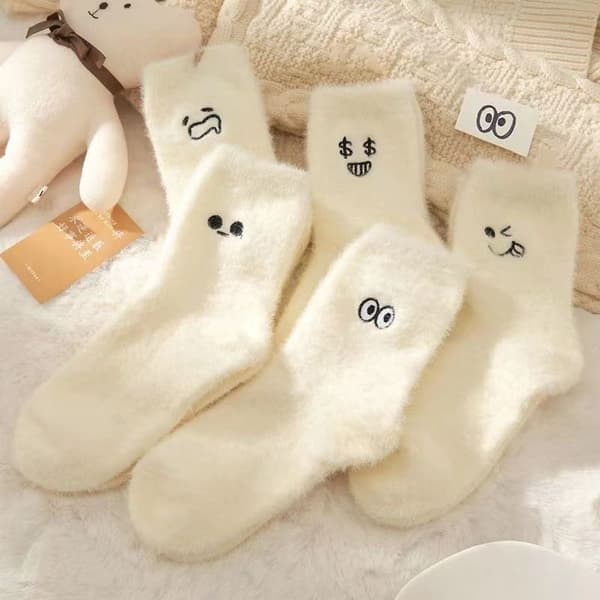 INF 5 Par Pack Fuzzy Socks - Söta Emoji Slipper Socks - Blandade mönster