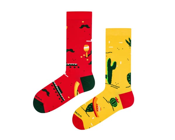 Sombrero och kaktusar - felmatchade strumpor 36-40