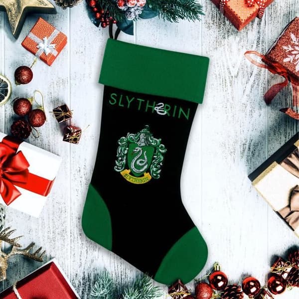 Julstrumpa - Cinereplicas - Slytherin - 45 cm - 95% bomull - Broderad emblem