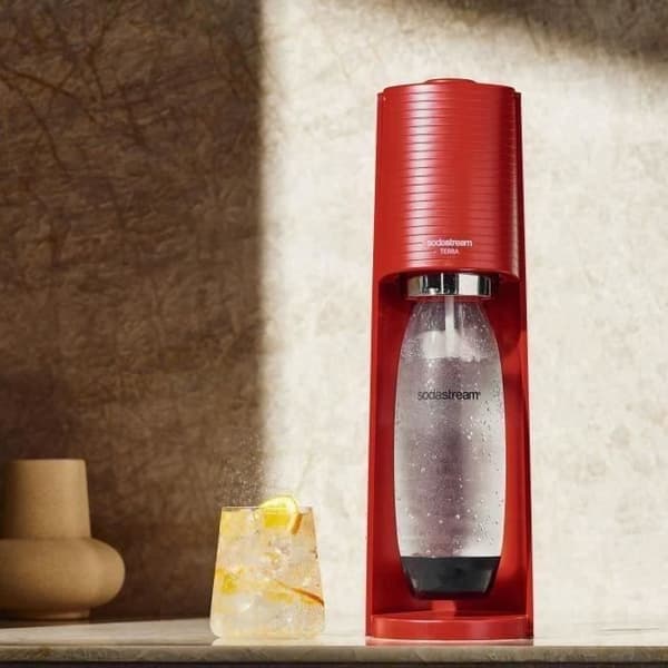 Sodamaskin och kolsyrat vatten SODASTREAM - TERRA Röd - 1 diskmaskinskompatibel flaska - 1 gaspatron 60L