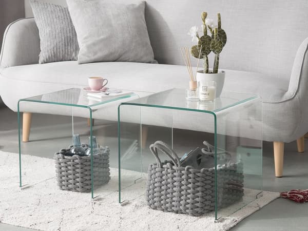 Sæt med 2 Transparente Hærdet Glas Borde i Forskellige Størrelser i Minimalistisk Stil