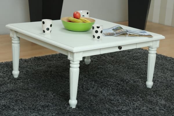 Amaretta sofabord 100x100 cm med 1 skuffe i antik hvid, antik patineret.