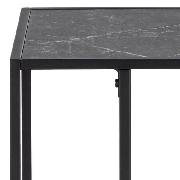 Infinity sidobord marmor look svart.