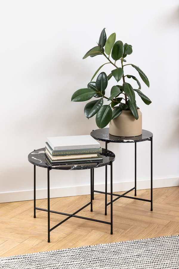 Avila sidobord Ø52 cm marmor look svart.