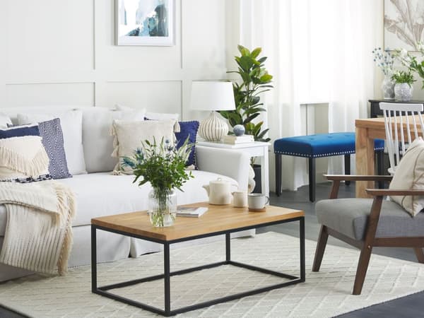 Sofabord i lyst tre Teak Rektangulær plate Svart metallramme