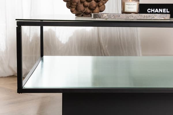 Maglehem sofabord 90x90cm svart, glass.