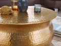 Miniatyrbillede 3 af 6: Rootz sofabord 60x30,5x60 cm aluminium guld sidebord orientalsk rundt - Fladhamret sofabord metal - Design stuebord moderne - Loungebord indisk stubbo