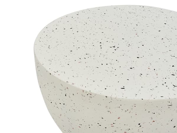 Accent sidebord off-white med terrazzoeffekt MgO glasfiber rund top timeglasform UV plet rust vand vind resistent moderne udendørs stue