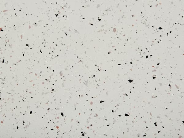 Accent sidebord off-white med terrazzoeffekt MgO glasfiber rund top timeglasform UV plet rust vand vind resistent moderne udendørs stue