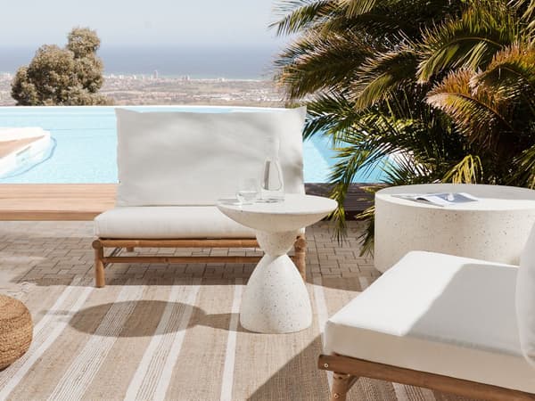 Accent Sidobord Off-white med Terrazzoeffekt MgO Glasfiber Rund Form UV Fläck Rost Vatten Väderresistent Modern Utomhus Vardagsrum
