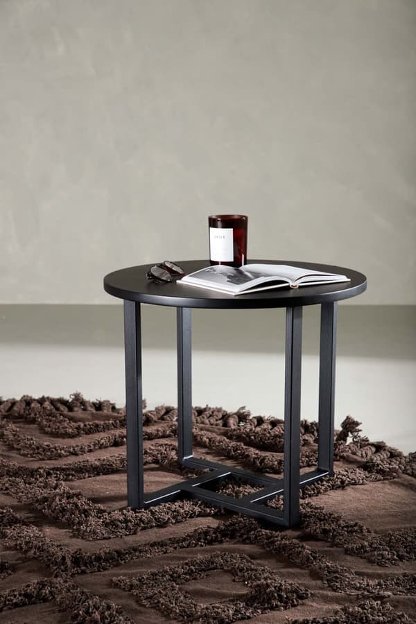 Lawton soffbord 45x50cm svart.