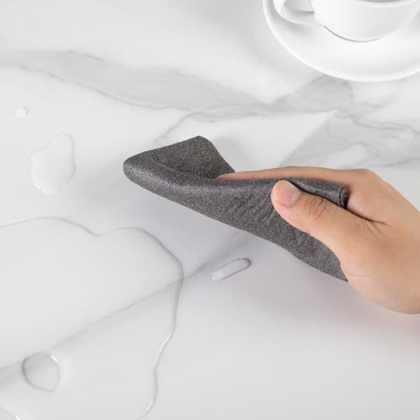 Kaffebord, rundt design, bordplade af sintret sten, HVID