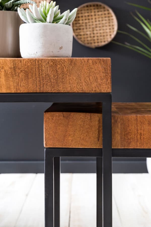 Rootz Industrial Design kaksiosainen sisäkkäinen pöytäsetti - Sivupöydät - Sheesham-puu - Metallirunko - Ainutlaatuinen puun syy - Käsintehty - Suojal