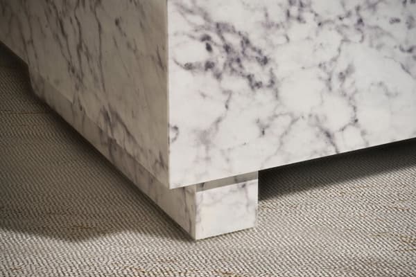 Rootz Elegant soffbord - Kubbord - Marmorlook - Vit - 60cm x 60cm x 35cm - Fjärrkontrollförvaring - Mångsidig design - Repskydd