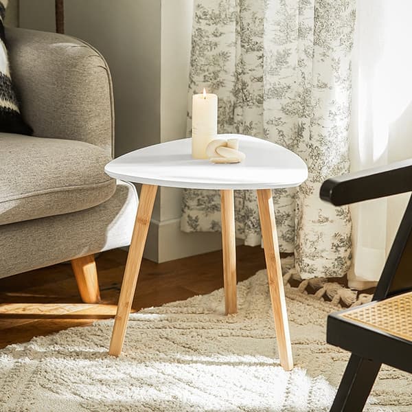 Rootz 2-delade häckbordsset - Sidobord - Soffbord - MDF och bambu - Mångsidig användning - Utrymmesbesparande design - Ljusgrå-Vit - 55cm x 45cm x 53c