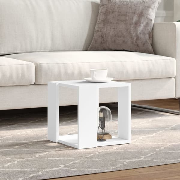 vidaXL Soffbord vit 32x32x30 cm konstruerat trä