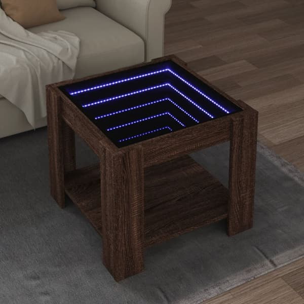 sofabord med LED-lys 53x53x45 cm konstrueret træ brunt eg