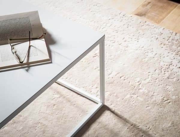 Rootz firkantet sofabord i industriel stil - Moderne midterbord - Metalstel - Opbevaringstop - 60 cm x 60 cm x 40 cm - Hvid