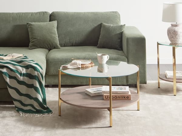Sofabord guld med mørkt træ glasplade metalramme med hylde rundt moderne design