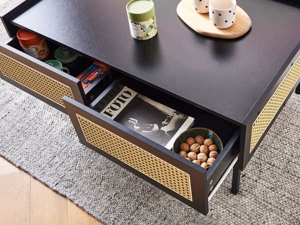 Sofabord med bakke bordplade sort MDF top jern lyst træ rattan rød 100 x 60 x 42 cm 2 skuffer boheme