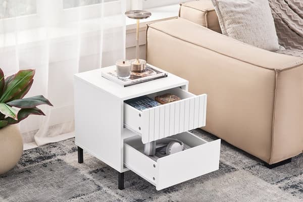 Rootz Bedside Table - Yöpöytä - Päätytaulu - Järjestäytynyt varastointi - 40x48x40cm - teollisuustyyli - turvallinen ja tukeva MDF