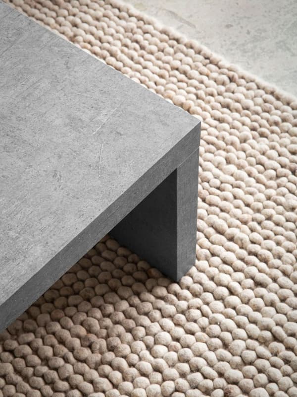 Rootz Sofabord - Moderne betonudseende - Subtil U -form - Beskyttelse af skridsikre - 110 cm x 55 cm x 35 cm