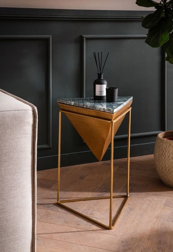 Rootz Triangular Side Table - Moderne sidebord - Marmorbord - Unikt design - 37 cm x 37 cm x 53 cm