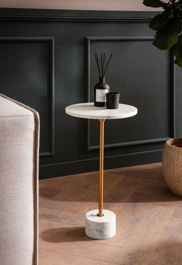 Rootz Round Side Table - Moderne design - marmor slutbord - Håndlavet unik - Rumbesparende 30 cm x 30 cm x 55,5 cm - Beskytter gulve