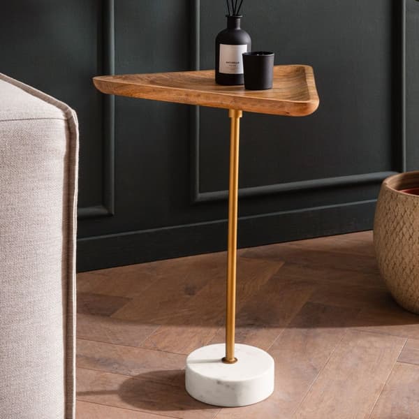 Rootz Triangular Side Table - Moderne sidebord - Håndlavet accenttabel - Unikt design - 45 cm x 40 cm x 55 cm