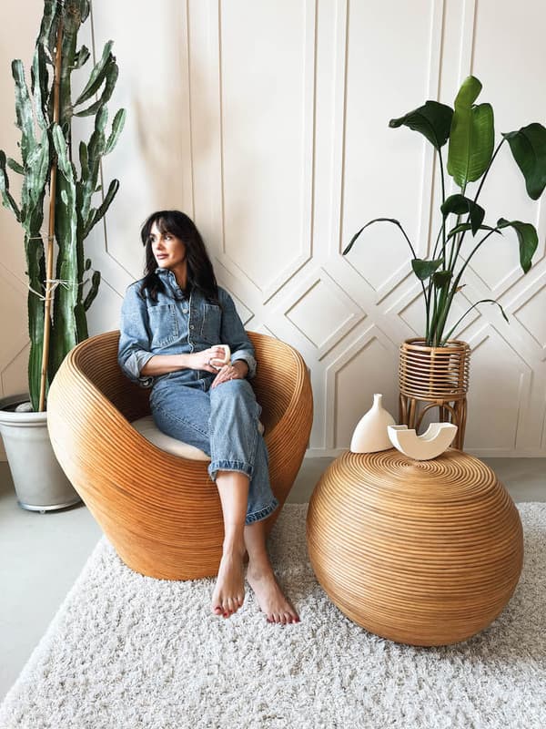RUNDT RATTAN BORD TEGAL LYS