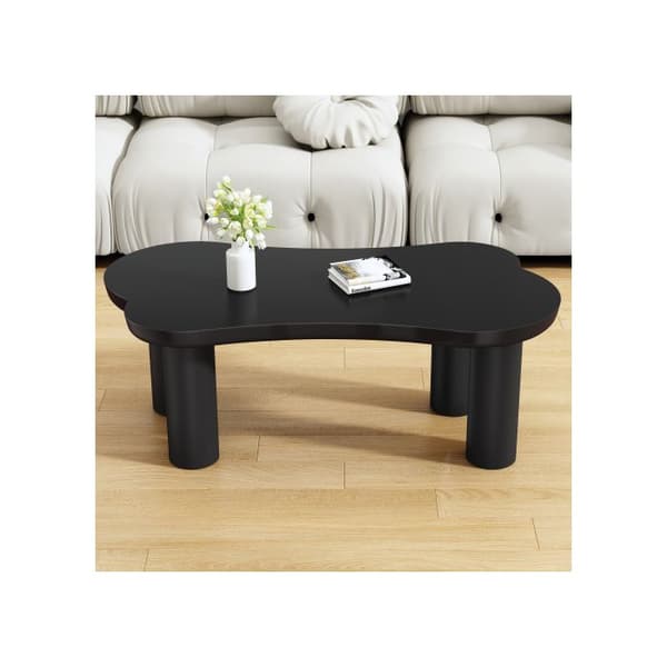 Soffbord i oregelbunden benform, längd 113 cm, bredd 58 cm, höjd 40,5 cm, skiva MDF