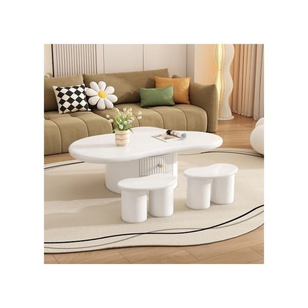 Oregelbundet låg bord i form av ett moln med 2 pallar, 97 cm långt, 67 cm brett, 32 cm högt, mdf-skiva.