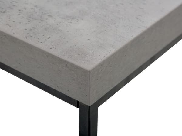 Sofabord i imiteret beton med sort DELANO Lumarko!