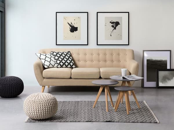 3-sits Soffa Beige Stoppad Tuftad Ryggstöd Tjockt Vadderad Trä Ben Skandinavisk Minimalistisk Vardagsrum