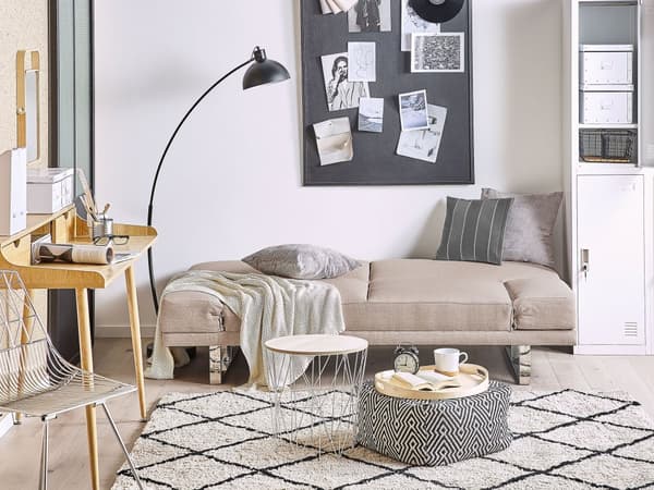 Vuodesohva beige 190 x 81 x 89 cm kangasverhoilu kahdelle säädettävä käsinoja