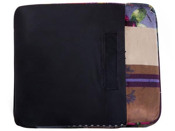 Sohva violetti 200 x 71 x 96 cm kangasverhoilu tilkkutäkkikuvio chesterfield kolmelle