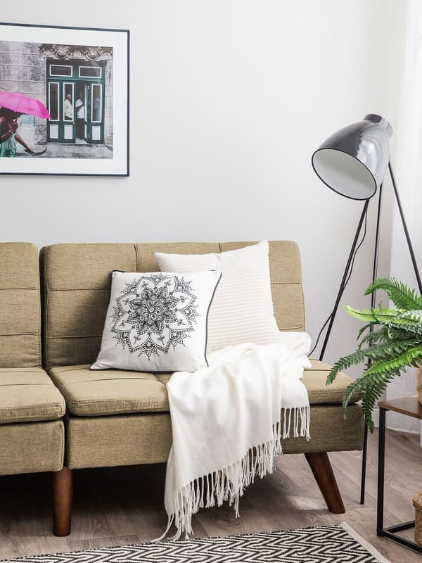 Sovesofa Lysebrun Mørkt Træ 3 Personers Klassisk Retro Sofa med Sovefunktion Quiltet Ryg Polstring Sofaseng Design Skibsbriks Skrå Ben
