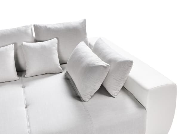 Sohva vaaleanharmaa kangas vaalea beige keinonahka verhoiltu neljälle iso koristetyynyt moderni tyyli