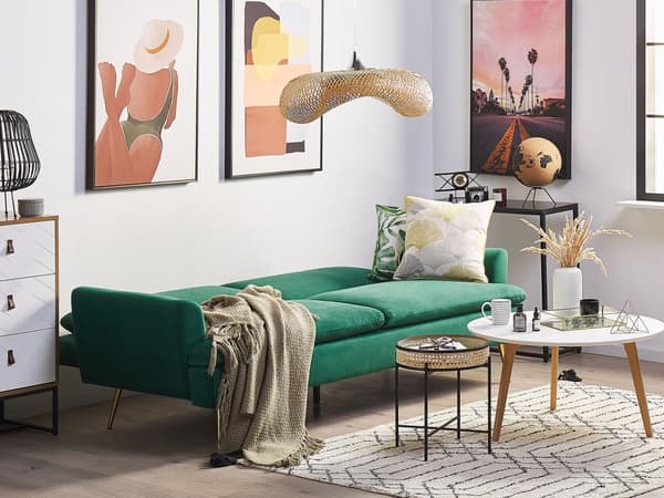 Mørkegrøn 3-personers sovesofa med sovefunktion og gyldne retro ben