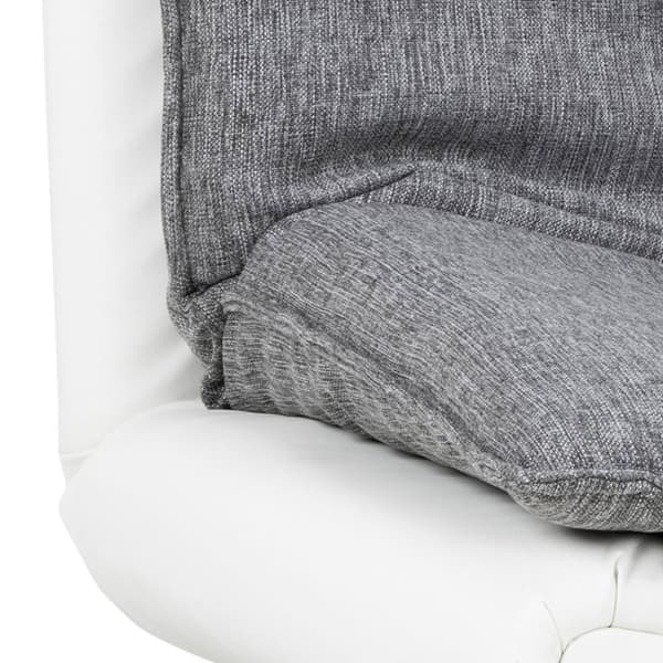 Fanny sovesofa med topp i lys grå og bunn i hvit PU kunstskinn.