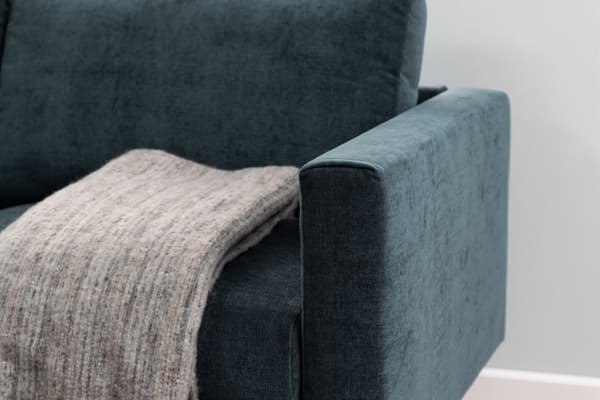 Paia sofa 2,5 personers mørkeblå.